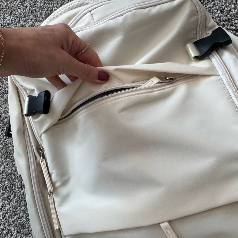 Cream Backpack Carry On NWT - Picture 8 of 10